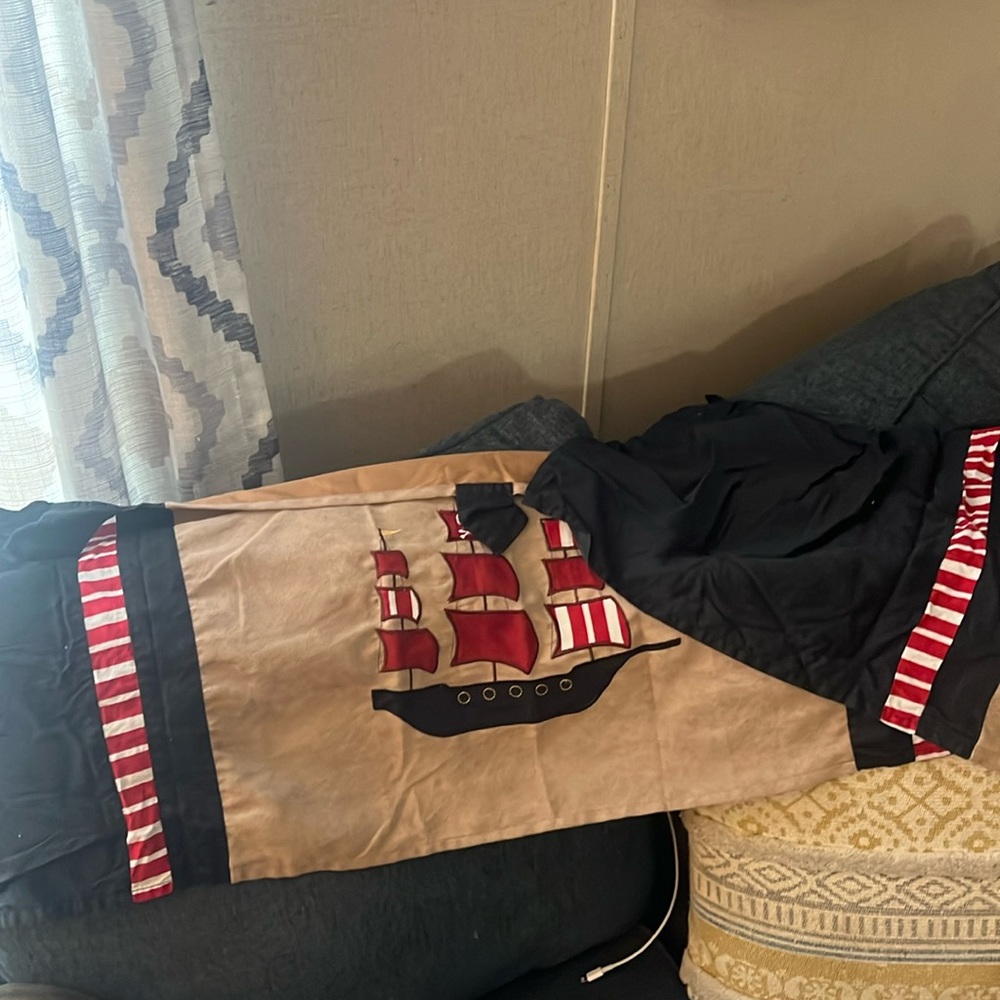 Twin Bedding: Pirate Themed